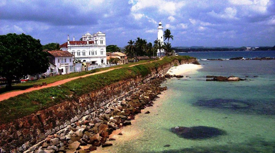 Galle Fort by the ocean